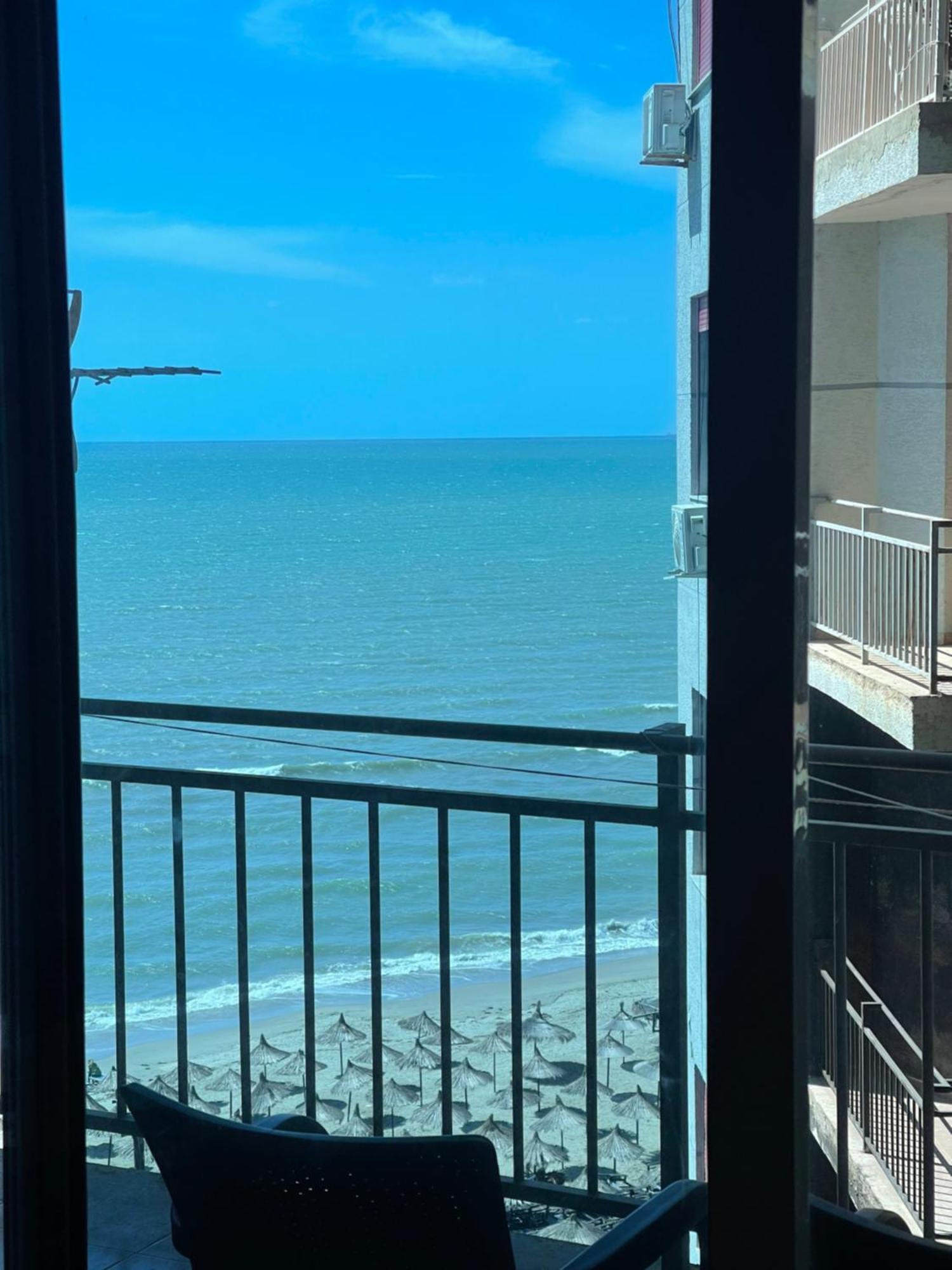 Joni's Apartment Durres